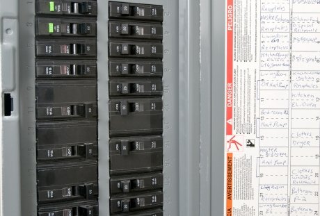 Maverick Electric, Heating and Air Electrical Panels Near Me in Carmichael, Lincoln, Rancho Cordova, Fair Oaks and Antelope CA